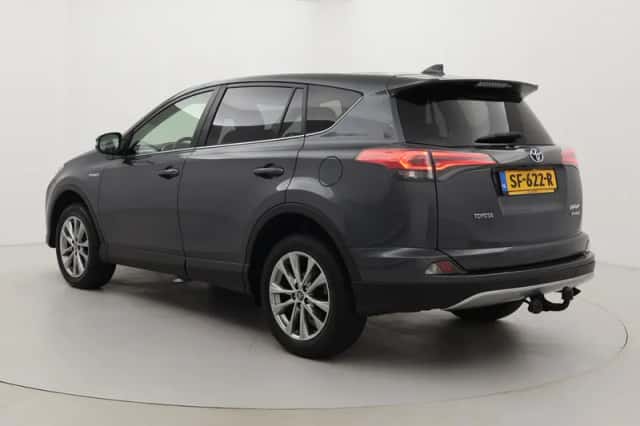 Toyota RAV4 (2018) thumbnail 4
