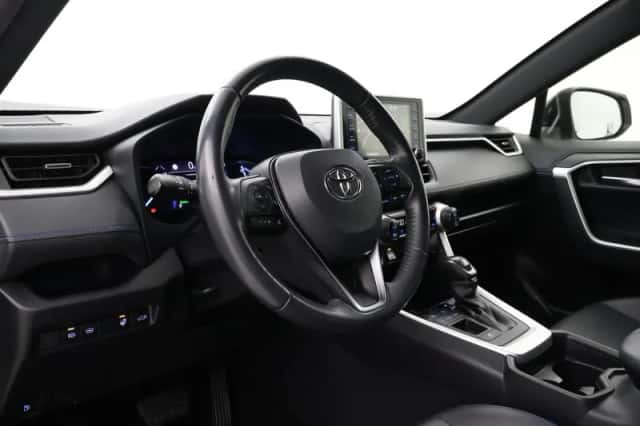 Toyota RAV4 (2019) thumbnail 2