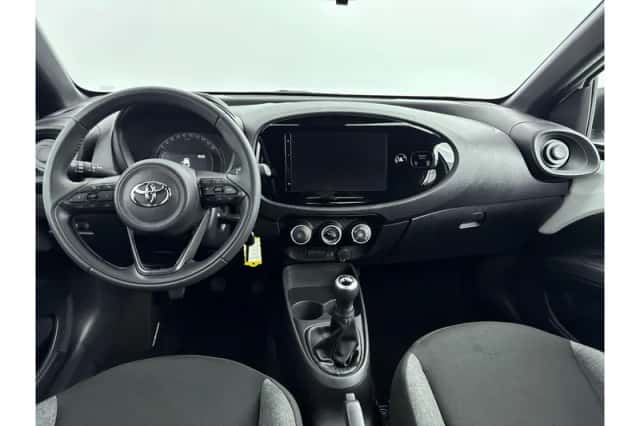 Toyota Aygo X (2024) thumbnail 2