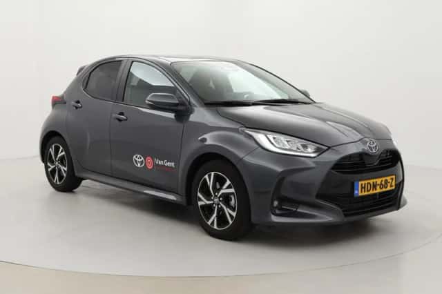 Toyota Yaris (2025) thumbnail 1