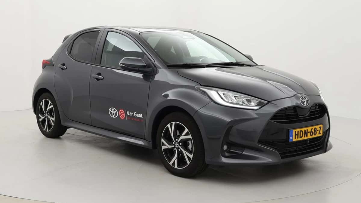 Toyota Yaris (2025) — foto 1