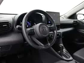 Toyota Yaris (2025) thumbnail 2