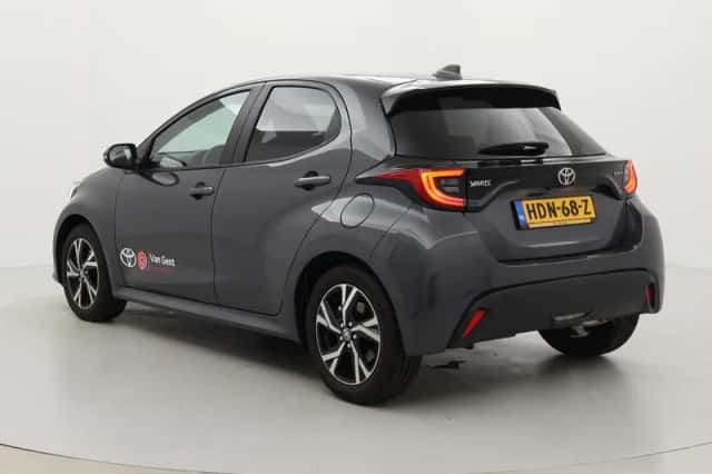 Toyota Yaris (2025) thumbnail 4