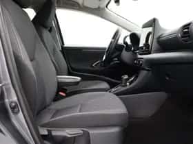 Toyota Yaris (2025) thumbnail 32