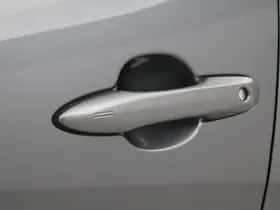 Toyota Yaris (2025) thumbnail 8