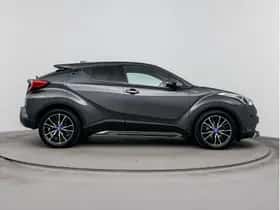 Toyota C-HR (2017) thumbnail 16