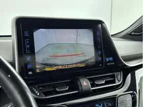 Toyota C-HR (2017) thumbnail 9