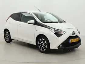 Toyota Aygo (2021) thumbnail 1