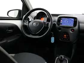 Toyota Aygo (2021) thumbnail 23