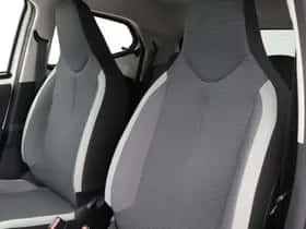 Toyota Aygo (2021) thumbnail 9