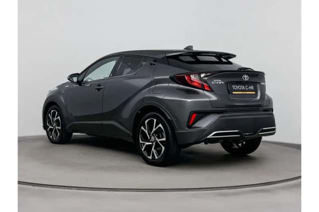 Toyota C-HR (2022) thumbnail 4