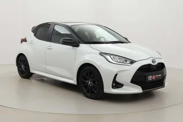 Toyota Yaris (2022) thumbnail 1