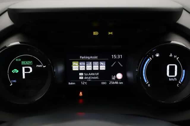 Toyota Yaris (2022) thumbnail 4