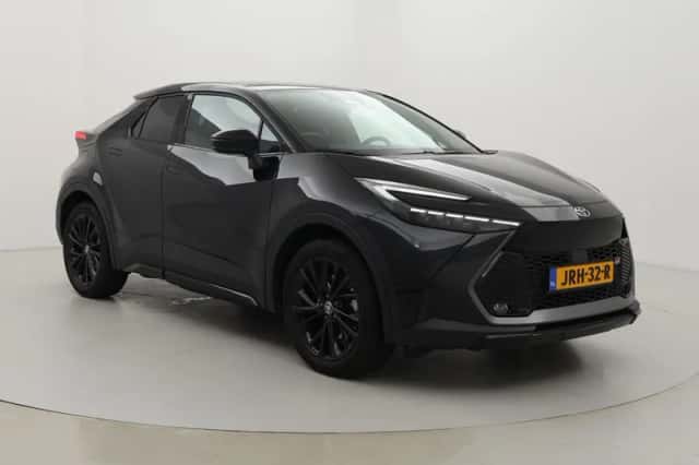 Toyota C-HR (2026) thumbnail 1