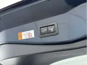 Toyota C-HR (2025) thumbnail 27