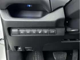 Toyota RAV4 (2024) thumbnail 7