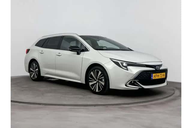 Toyota Corolla (2025) thumbnail 1