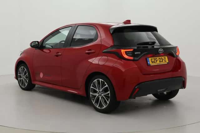Toyota Yaris (2025) thumbnail 4