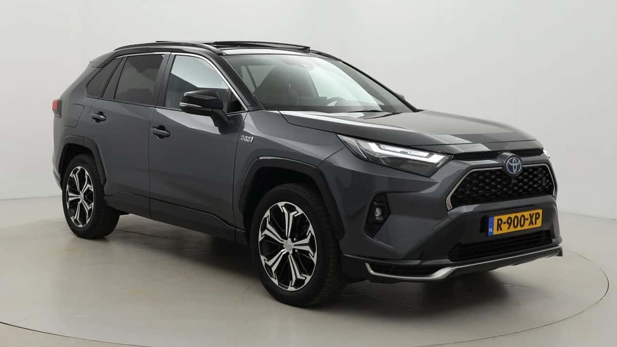 Toyota RAV4 (2022) — foto 1