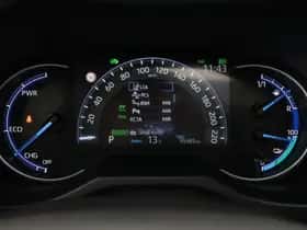 Toyota RAV4 (2022) thumbnail 3