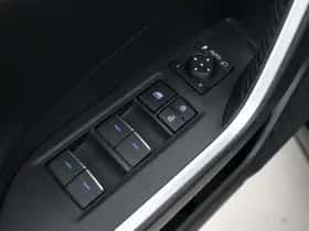 Toyota RAV4 (2022) thumbnail 30