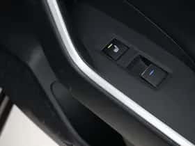 Toyota RAV4 (2022) thumbnail 45