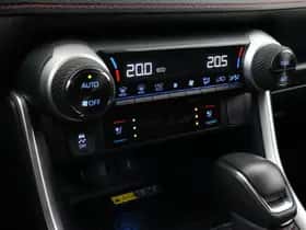 Toyota RAV4 (2022) thumbnail 10