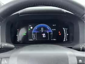 Toyota C-HR (2024) thumbnail 3