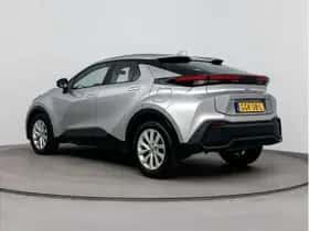 Toyota C-HR (2024) thumbnail 4