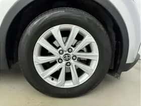 Toyota C-HR (2024) thumbnail 6