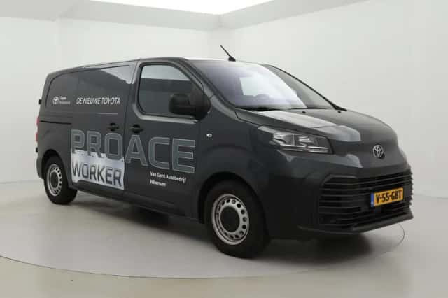 Toyota Proace (2024) thumbnail 1