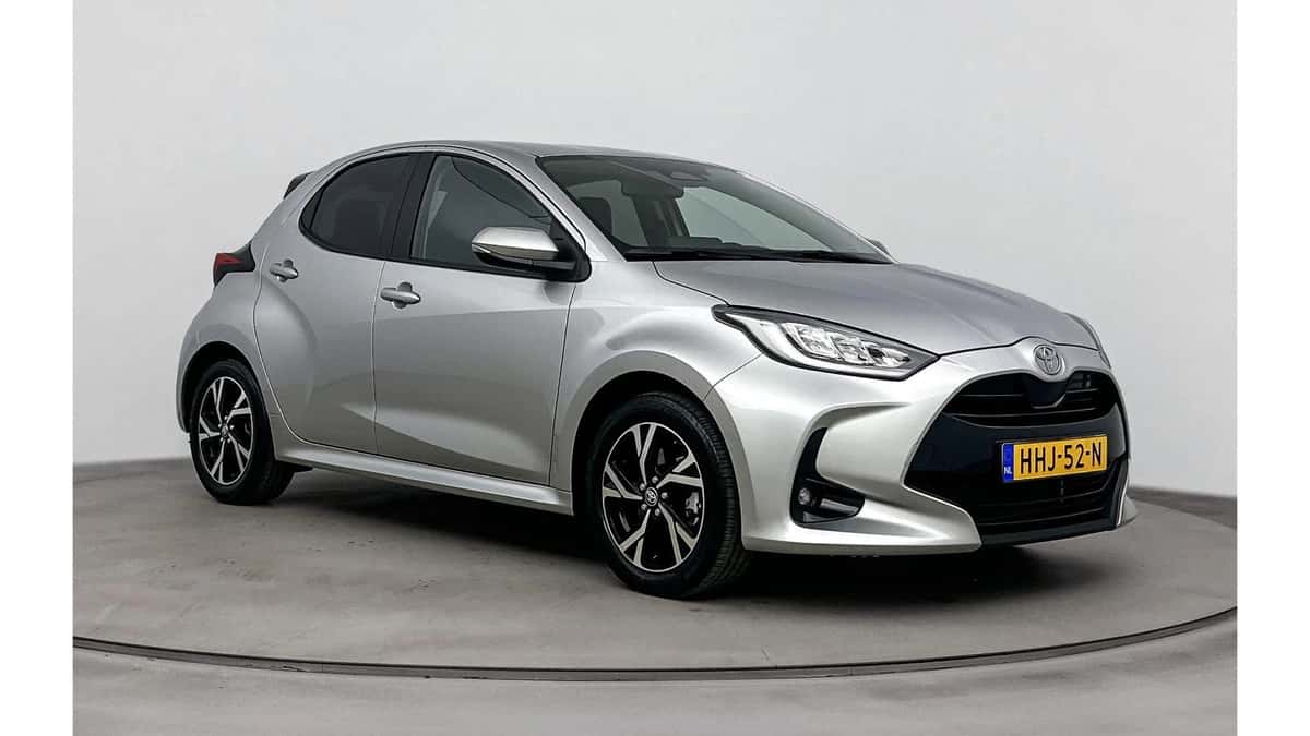 Toyota Yaris (2025) — foto 1