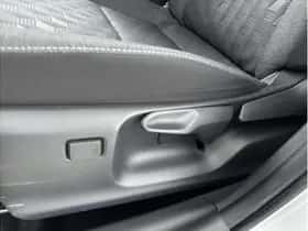 Toyota Yaris (2025) thumbnail 17