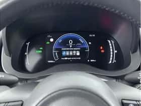 Toyota Yaris (2025) thumbnail 3