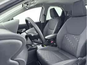 Toyota Yaris (2025) thumbnail 8