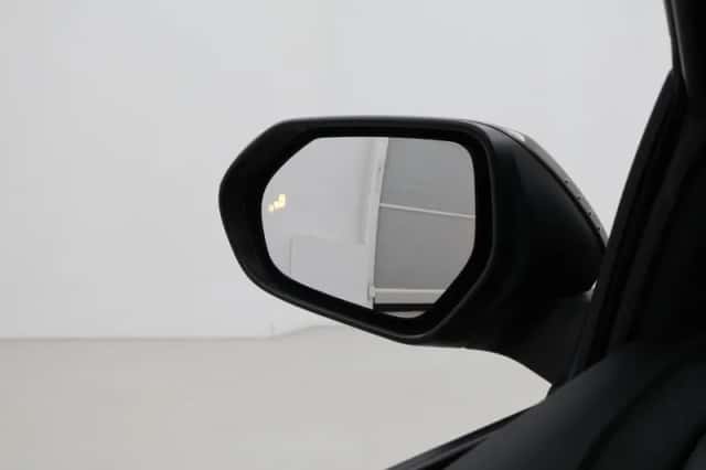 Toyota Yaris (2022) thumbnail 5