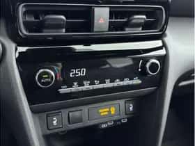 Toyota Yaris Cross (2025) thumbnail 5