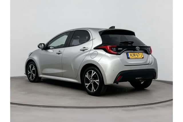 Toyota Yaris (2025) thumbnail 4