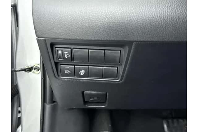 Toyota Yaris (2025) thumbnail 6
