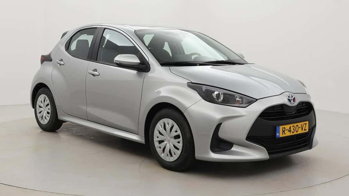 Toyota Yaris (2022) — foto 1