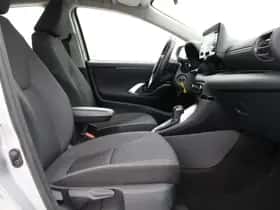 Toyota Yaris (2022) thumbnail 28