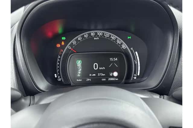 Toyota Aygo X (2025) thumbnail 3