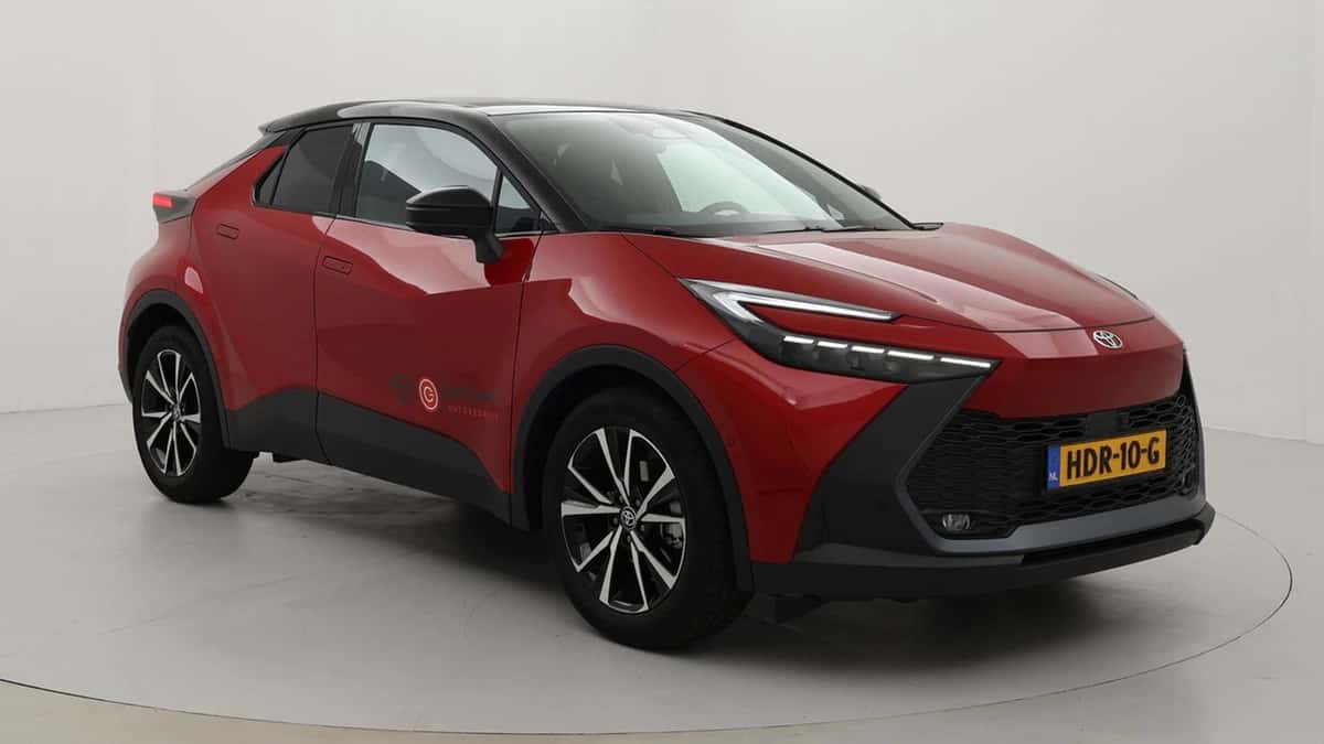 Toyota C-HR (2025) — foto 1