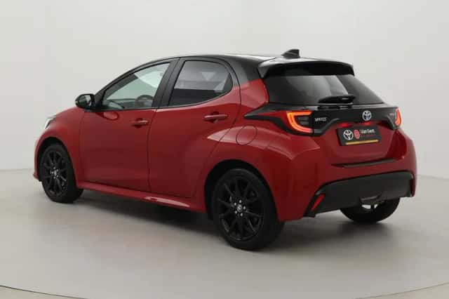 Toyota Yaris (2023) thumbnail 4