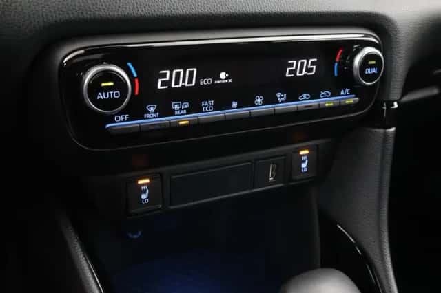 Toyota Yaris (2023) thumbnail 6
