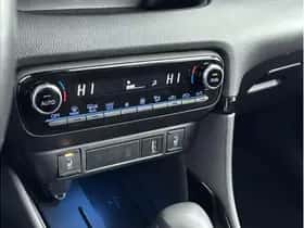 Toyota Yaris (2021) thumbnail 6