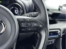 Toyota Yaris (2021) thumbnail 8