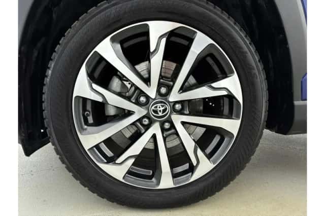 Toyota Corolla (2024) thumbnail 5