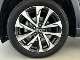 Toyota Corolla (2024) thumbnail 5