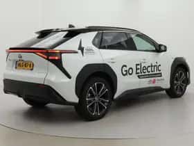 Toyota bZ4X (2025) thumbnail 36